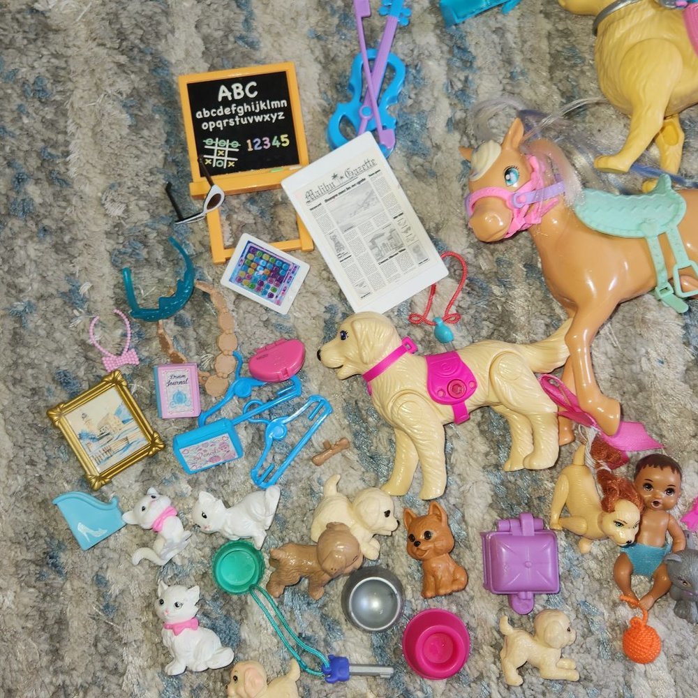 Big Lot of Barbie Pets and Accessories || Surf Boards EUC - Picture 4 of 10